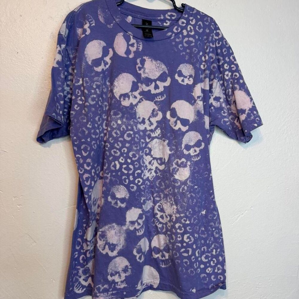 Gildan Women's Purple and Blue T-shirt